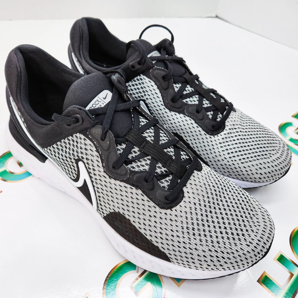 Nike React Miler 3 Men's Sneaker Shoe Limited Edition Athletic White DD0490-101 - Picture 12 of 16